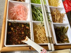 -野山舂·贵州现舂酸汤牛肉(民生路店)