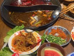 -萍姐火锅·公路夜市(武汉首店)