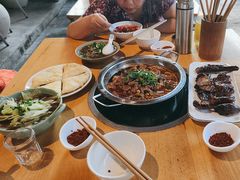 -大众跷脚牛肉馆·非遗传承单位(峨眉山店)