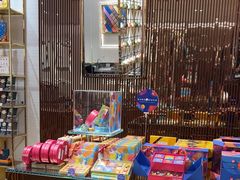 -VENCHI 闻绮(上海佛罗伦萨小镇店)