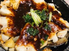 石锅鲽鱼肉-宏达宴老菜馆(群力第四大道店)
