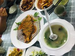 -天天向上素食餐厅(五台山店)