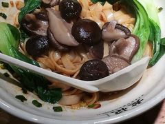 -湘人龙记老长沙米粉(鸟巢店)