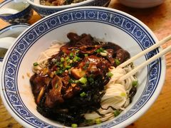 -沪西老弄堂面馆(定西路店)