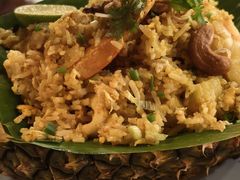 菠萝海鲜炒饭-Phensiri Thai Restaurant