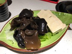 木耳豆腐拼-一叶一世界•素食餐厅(环球中心店)