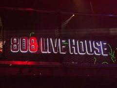 -808 LiveHouse