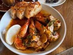 -ROAST coffee & eatery