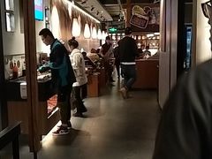 -呷哺呷哺(凯旋广场店)