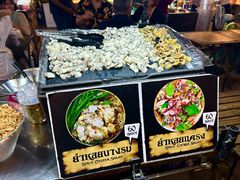 -席娜卡琳火车铁道夜市