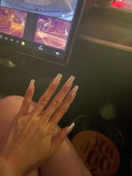 -花岐款式专研健康美甲沙龙