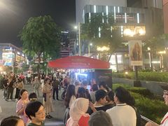 -詹爷爷乌节路街头冰淇淋