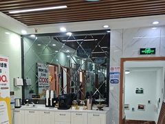 -茂菊口腔连锁(浦东南路店)