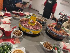-毛辣果·贵州红酸汤牛肉火锅(西单店)