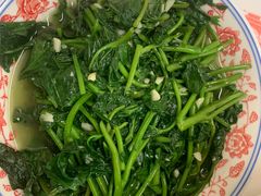 -堂瓦里·33年传统赣菜(第一街区店)