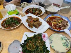 -洪霞餐馆