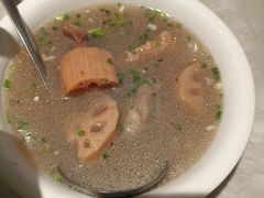 -绿草地·湘菜(酃湖师院店)