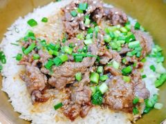 牛肉煲仔-红星光发煲仔饭(文海店)