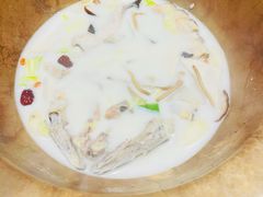 -滇香肴·云南菜蒸汽石锅鱼(云南北路店)