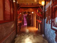 -暴风岛沉浸式体验馆(百联世纪店)