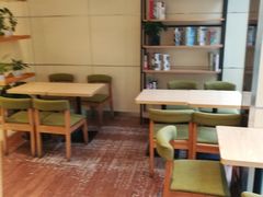 用餐区-好利来(国际能源店)