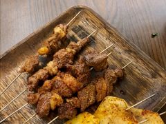 掌中宝-河坝강뚝烧烤专门店(旗舰店)