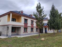 -喀纳斯鸿福生态度假酒店