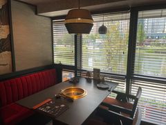 -铭牛烧肉·和牛海鲜自助(高新月牙湖店)