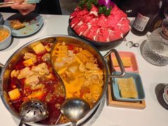 猪手鸳鸯锅-小街猪手(团结湖店)