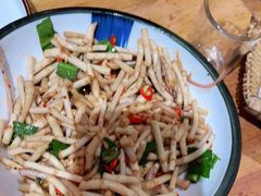 -老滇山寨•云南特色菜•地方菜•民族风情歌舞表演(金碧店)