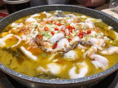 黄金蒜老坛酸菜鱼-山城外·非遗酸菜鱼(蜀都万达店)