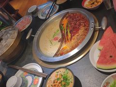 -沸炉重庆老火锅(军事博物馆店)