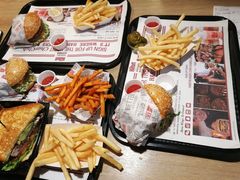 -The Habit Burger Grill 哈比特汉堡(复兴soho店)