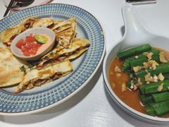 -秀儿家の小确幸融合西餐厅(万达店)