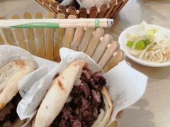 -闫家驴肉老店(华电一校店)