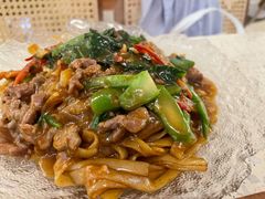 湿炒牛河-白仁仔· 活烤海鲜 宵夜(豫园店)