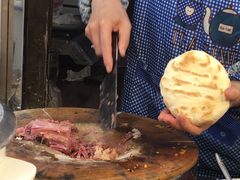 特色腊牛肉夹馍-老马家马蓉蛋菜夹馍·腊牛肉夹馍(回民街店)