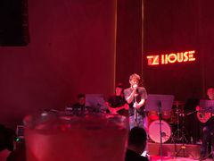 -TZ House音乐现场(来福士中心店)
