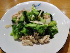 西蓝花拌桃仁-赤宴·川菜(玉林店)