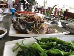 -四川小胡子海鲜(丁村万人海鲜广场店)