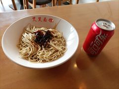 葱油拌面加饮料套餐-笑笑面家(白兰路店)
