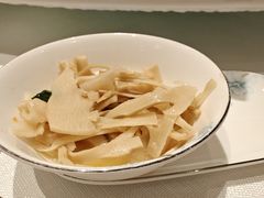 -醉辉皇上海之巅(上海中心大厦店)