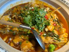 -魏铭鱼头捞饭(晋阳路店)