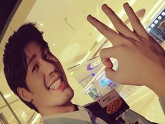 -必胜客(WOW中央公园店)