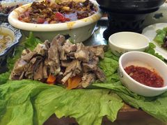 手抓羊肉-巴达木食府