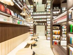 -钟书阁(群光广场店)