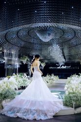 -Lady  Jane高端婚纱礼服馆