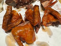 -鸽子侯·家宴·平价海鲜(市图书馆店)