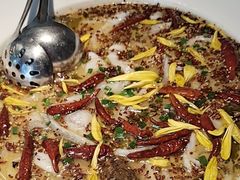 -江渔儿酸菜鱼(万科东荟城店)