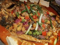 -鸣记脆皮烤鱼·海鲜烤鱼(三八广场店)